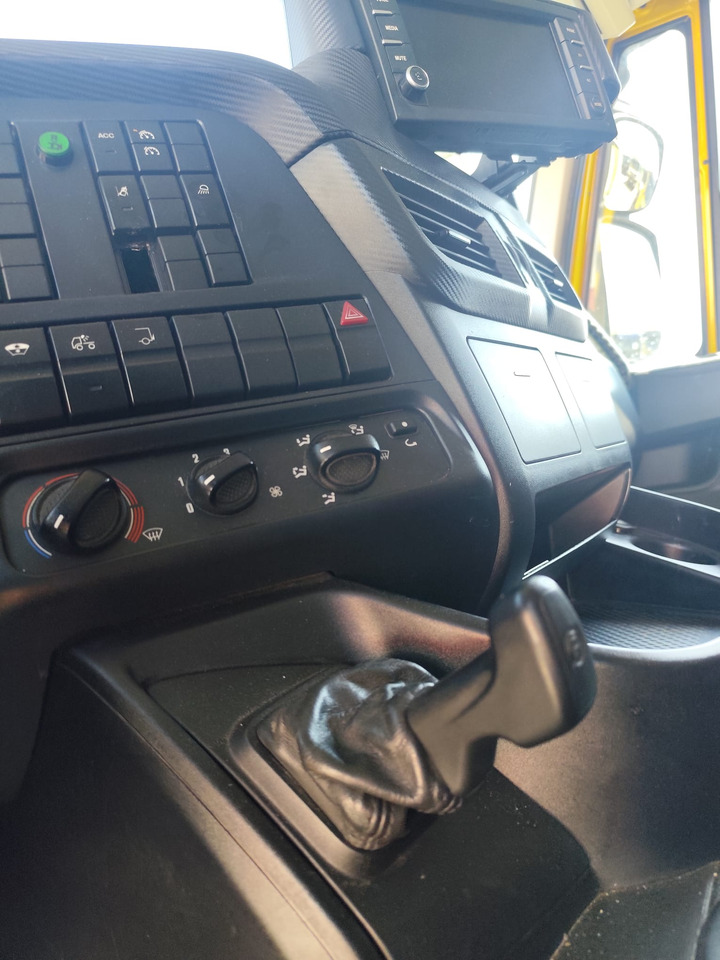 Kabiinišassiiga veoauto IVECO STRALIS HI-STREET AD190S42: pilt 7