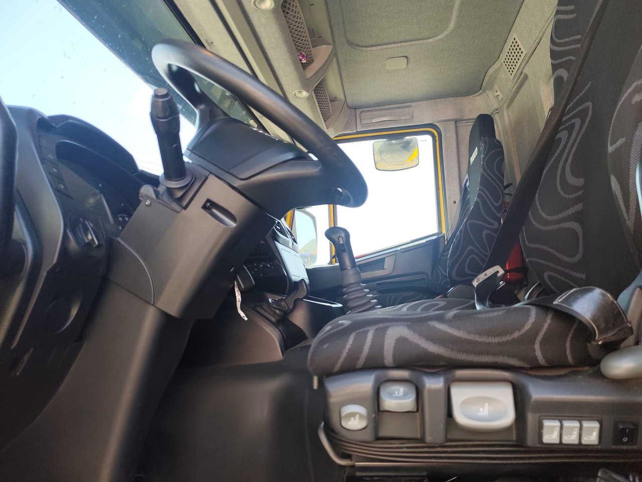Kabiinišassiiga veoauto IVECO STRALIS HI-STREET AD190S42: pilt 8