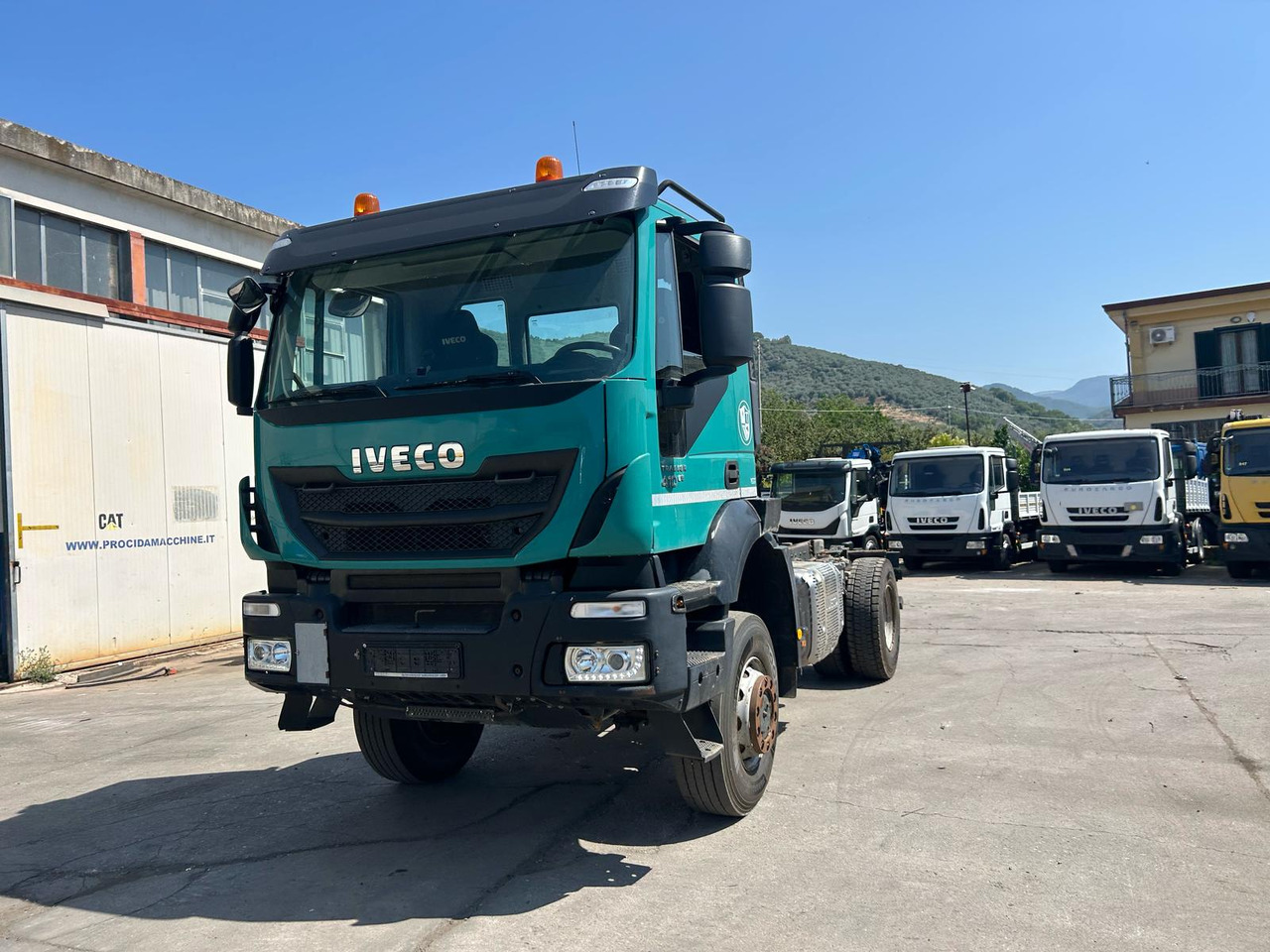 IVECO TRAKKER 190T41 - Kabiinišassiiga veoauto: pilt 4 IVECO TRAKKER 190T41 - Kabiinišassiiga veoauto: pilt 4