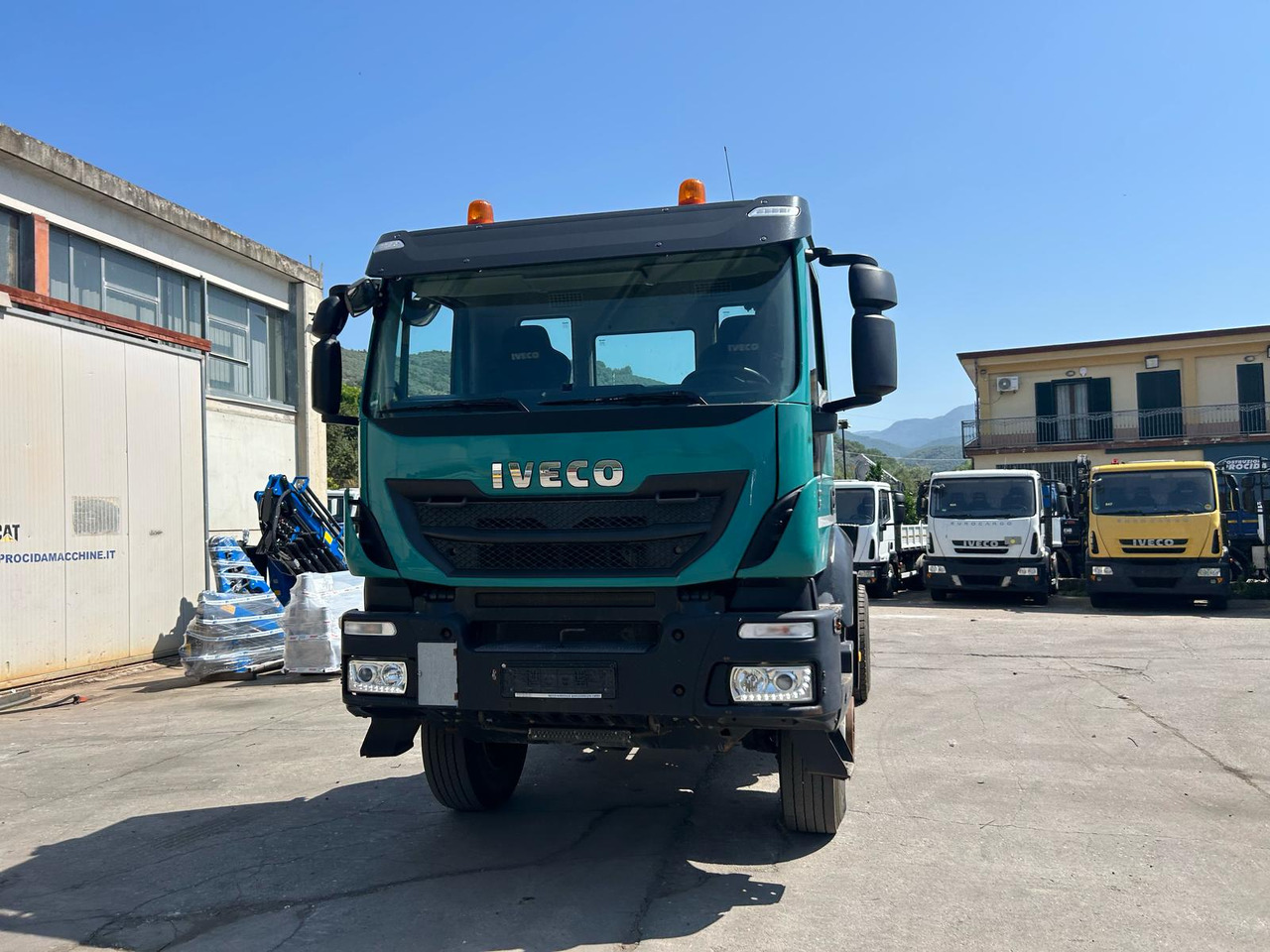 IVECO TRAKKER 190T41 - Kabiinišassiiga veoauto: pilt 5 IVECO TRAKKER 190T41 - Kabiinišassiiga veoauto: pilt 5