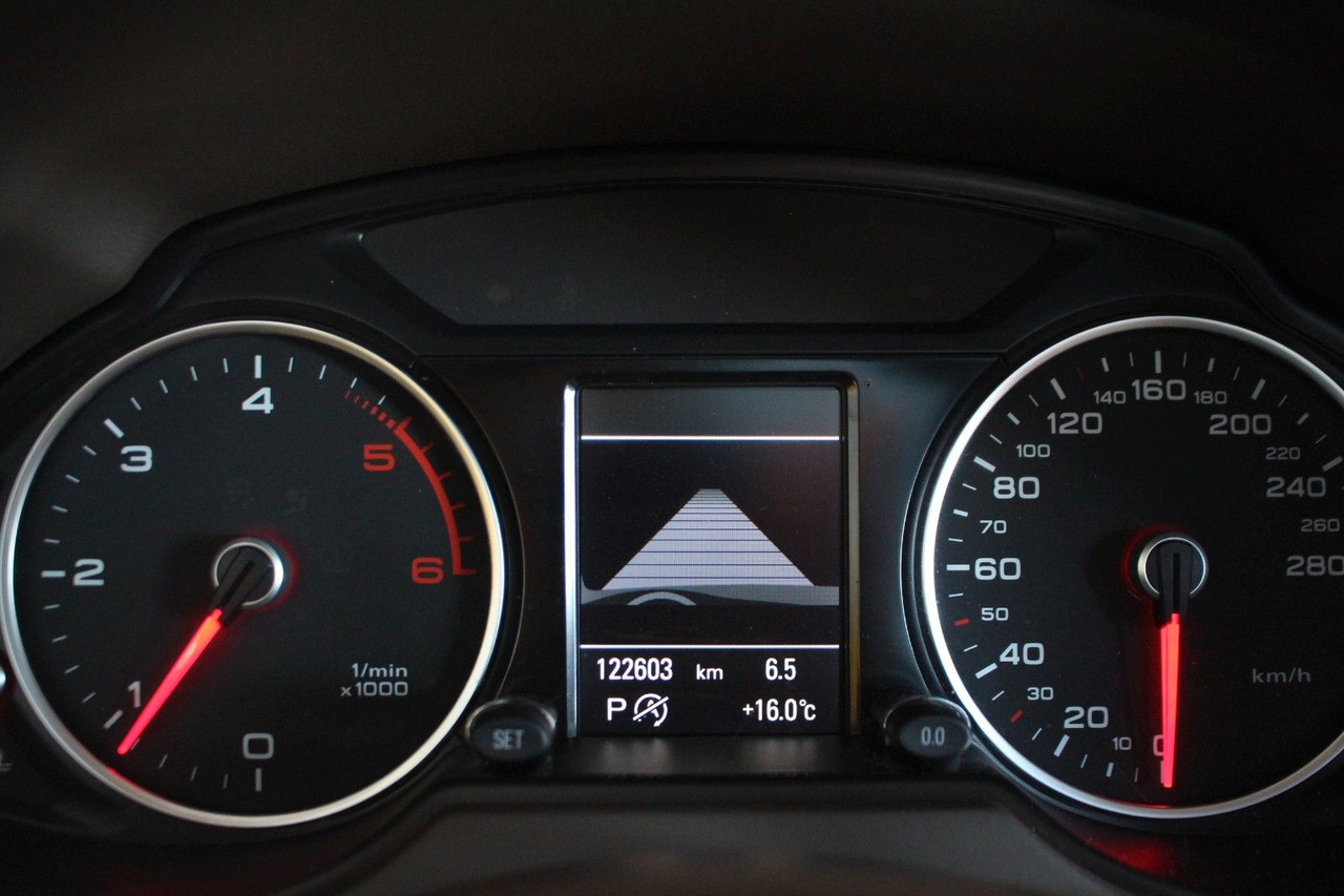 Maastur Audi Q5 2.0 TDI  S-tronic quattro Panorama Kamera ACC: pilt 18
