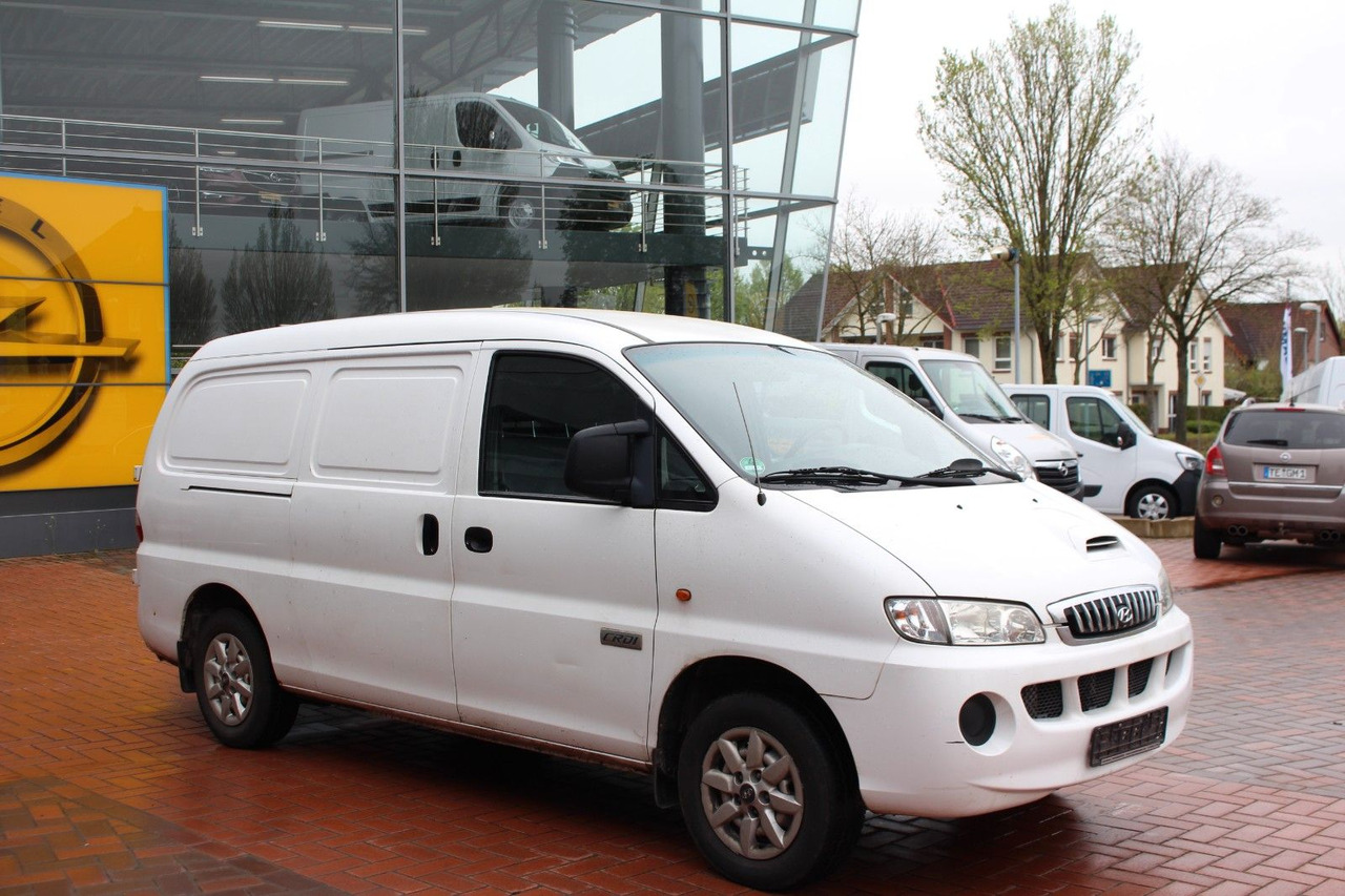 Hyundai H-1 Kasten Tüv 07/26 Motorschaden - Väike kaubik: pilt 1 Hyundai H-1 Kasten Tüv 07/26 Motorschaden - Väike kaubik: pilt 1
