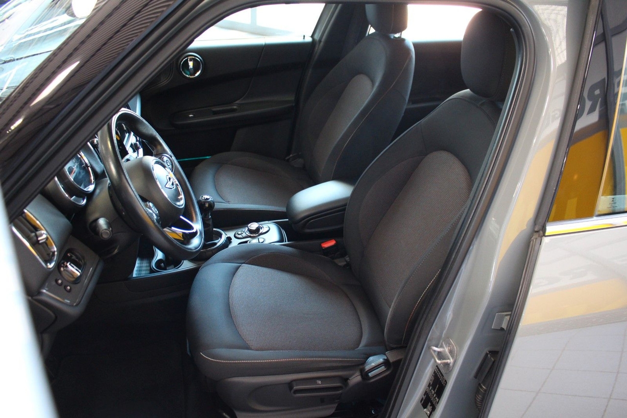 Auto MINI Cooper D Countryman Pepper Navi Klimaaut. PDC: pilt 12