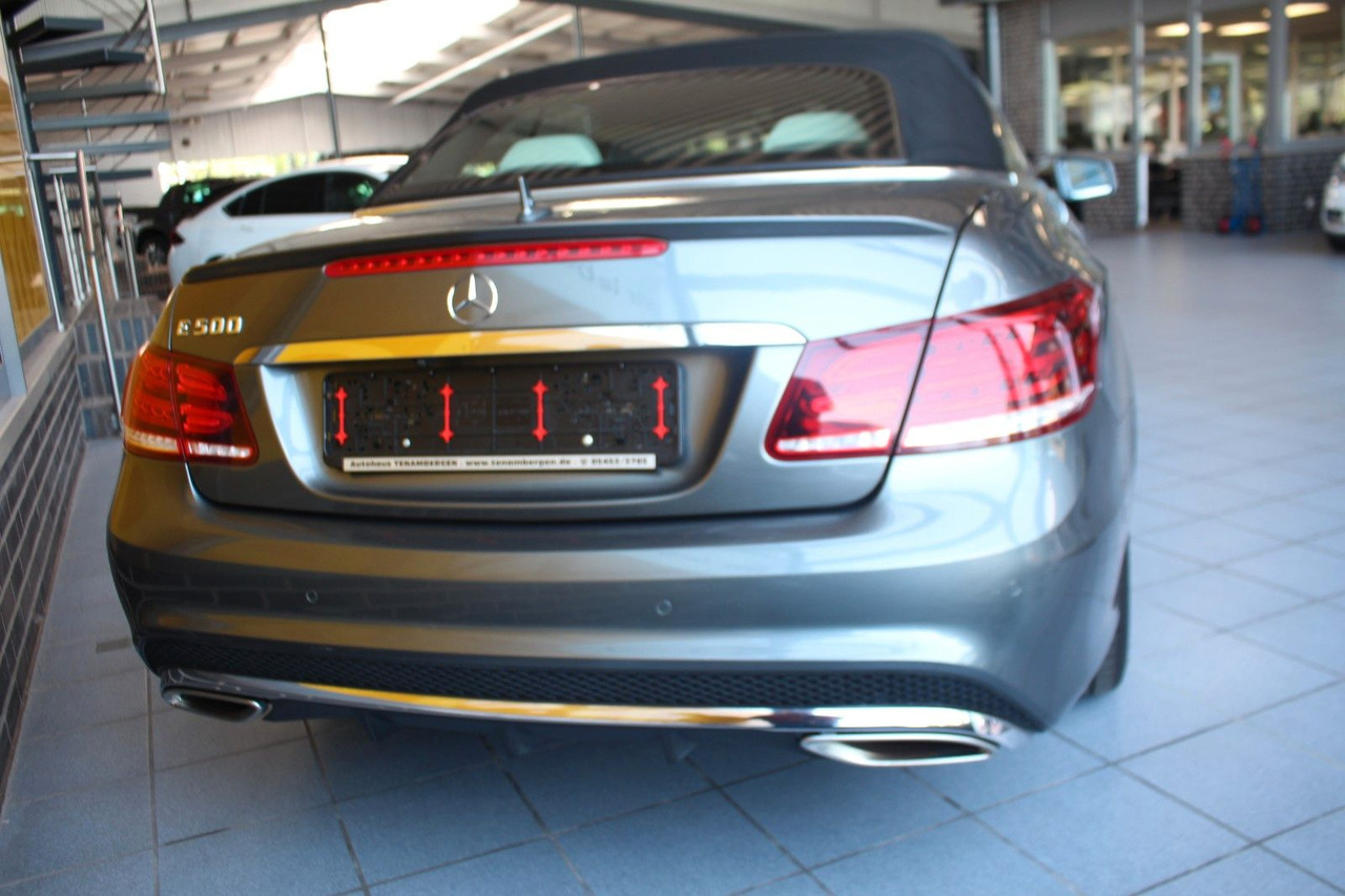 Mercedes-Benz E 500 Cabrio AMG Leder Memory Kamera LED DAB ACC - Auto: pilt 4 Mercedes-Benz E 500 Cabrio AMG Leder Memory Kamera LED DAB ACC - Auto: pilt 4