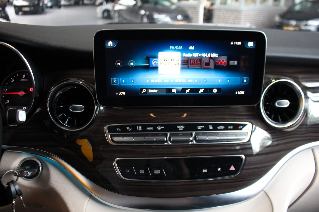 Mikrobuss Mercedes-Benz V 300 Marco Polo Lang 4Matic LED Easy-Up ACC AHK: pilt 7