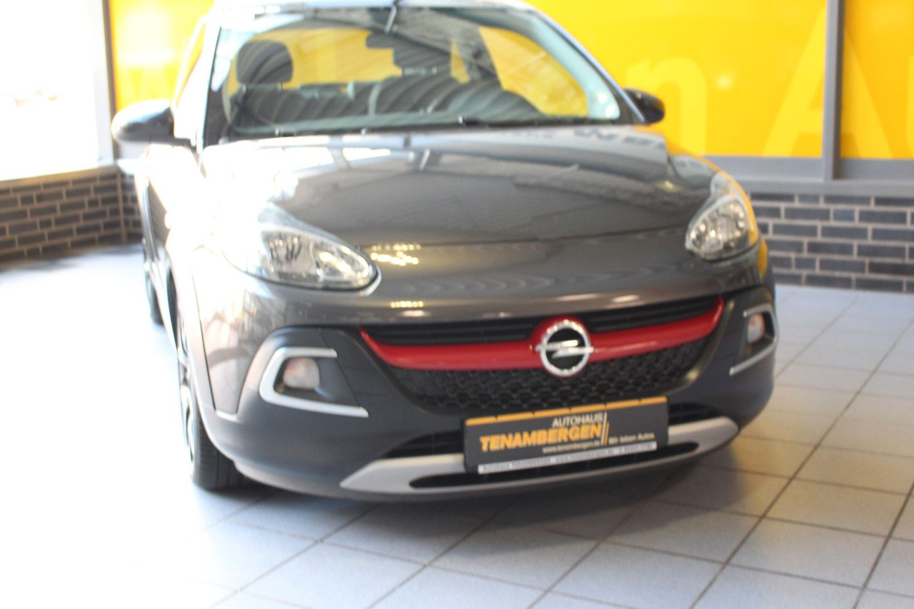 Opel Adam Rocks S Unlimited IntelliLink PDC 18" - Sedaan: pilt 2 Opel Adam Rocks S Unlimited IntelliLink PDC 18" - Sedaan: pilt 2
