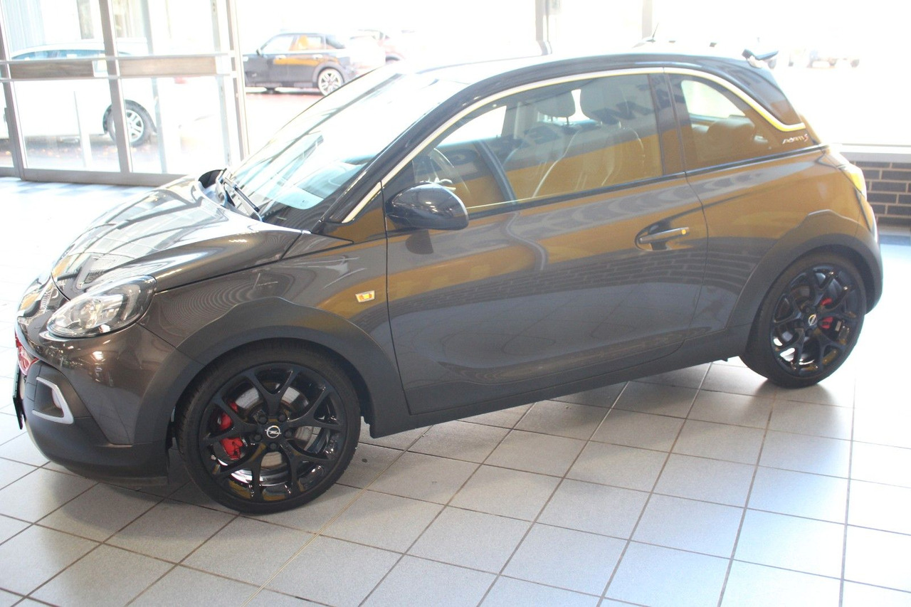 Opel Adam Rocks S Unlimited IntelliLink PDC 18" - Sedaan: pilt 5 Opel Adam Rocks S Unlimited IntelliLink PDC 18" - Sedaan: pilt 5