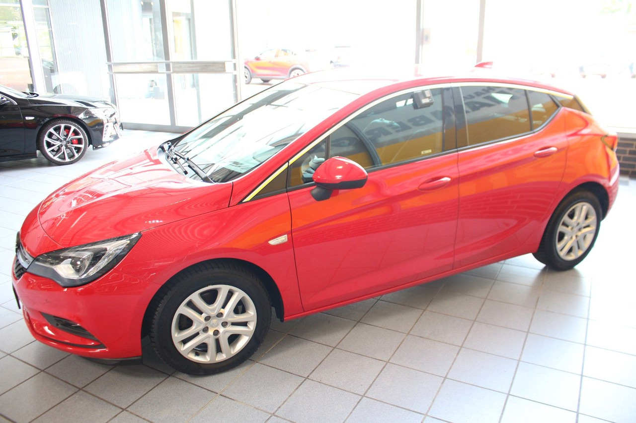 Opel Astra K Lim. Innovation Navi Voll-LED Kamera - Sedaan: pilt 5 Opel Astra K Lim. Innovation Navi Voll-LED Kamera - Sedaan: pilt 5