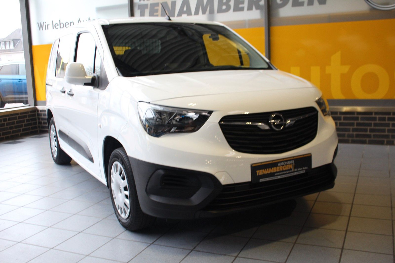 Opel Combo E Cargo 3.Sitze Klima Bluetooth Durchlade - Väike kaubik: pilt 2 Opel Combo E Cargo 3.Sitze Klima Bluetooth Durchlade - Väike kaubik: pilt 2