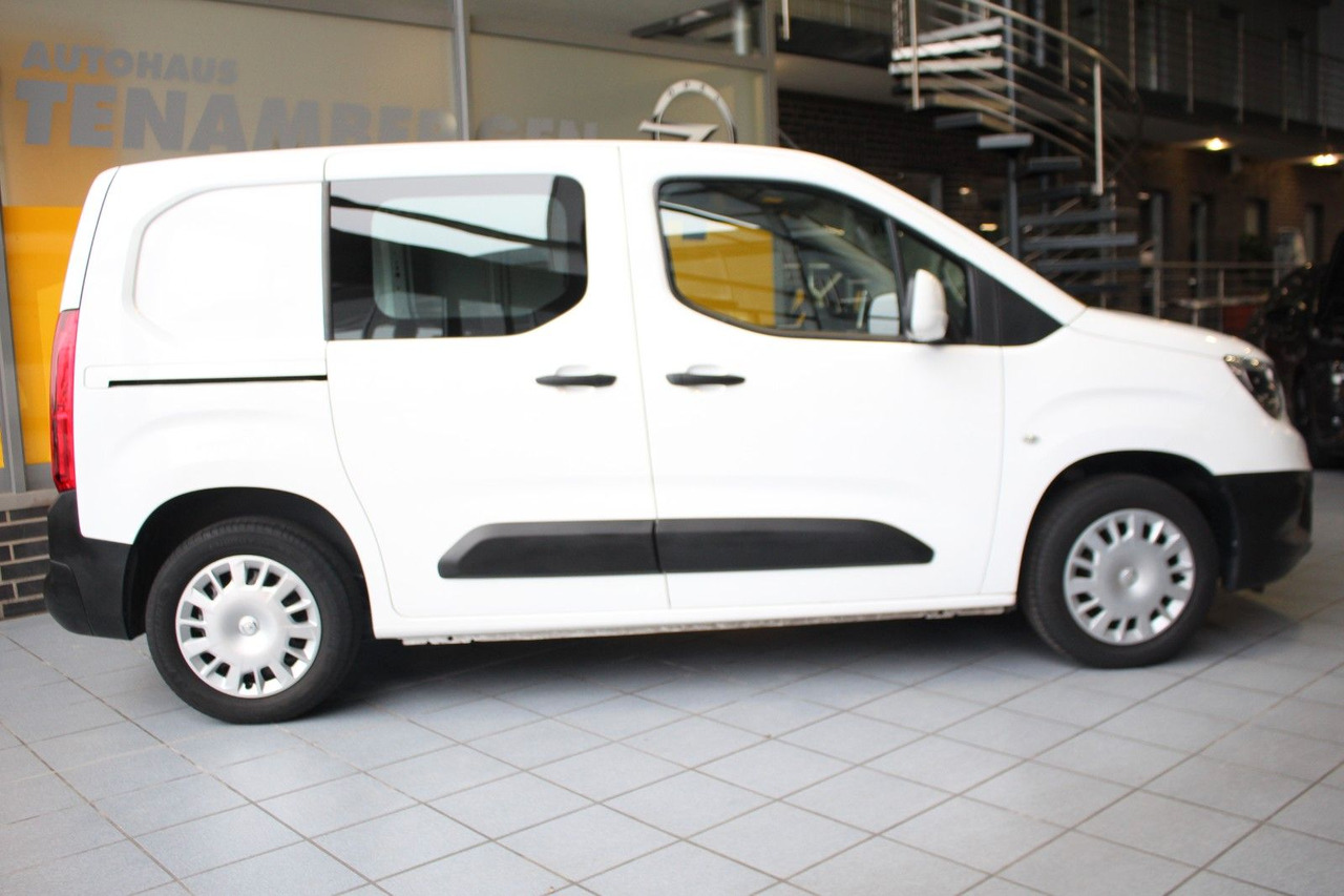 Opel Combo E Cargo 3.Sitze Klima Bluetooth Durchlade - Väike kaubik: pilt 5 Opel Combo E Cargo 3.Sitze Klima Bluetooth Durchlade - Väike kaubik: pilt 5