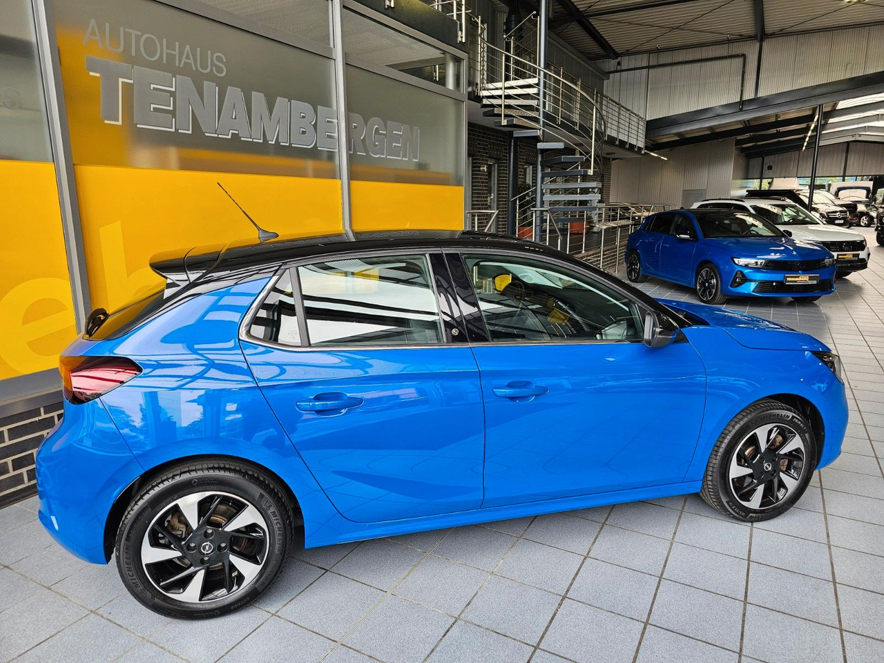 Opel Corsa F Elegance Sommer+Winterreifen +Wärmepumpe - Auto: pilt 2 Opel Corsa F Elegance Sommer+Winterreifen +Wärmepumpe - Auto: pilt 2