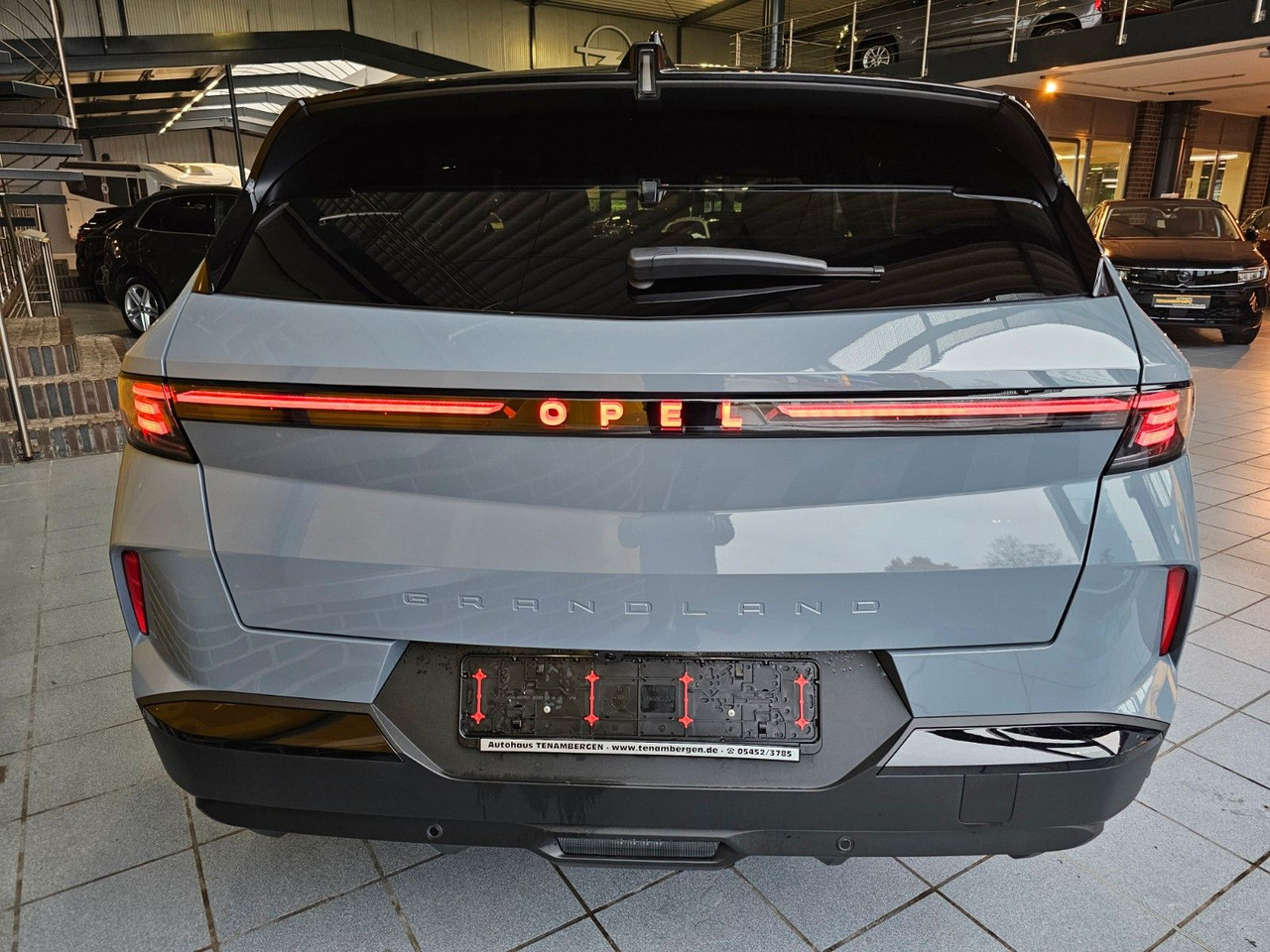 Opel Grandland 1.2 48V Mild-Hybrid 360°Kamera ACC AHK - Maastur: pilt 5 Opel Grandland 1.2 48V Mild-Hybrid 360°Kamera ACC AHK - Maastur: pilt 5