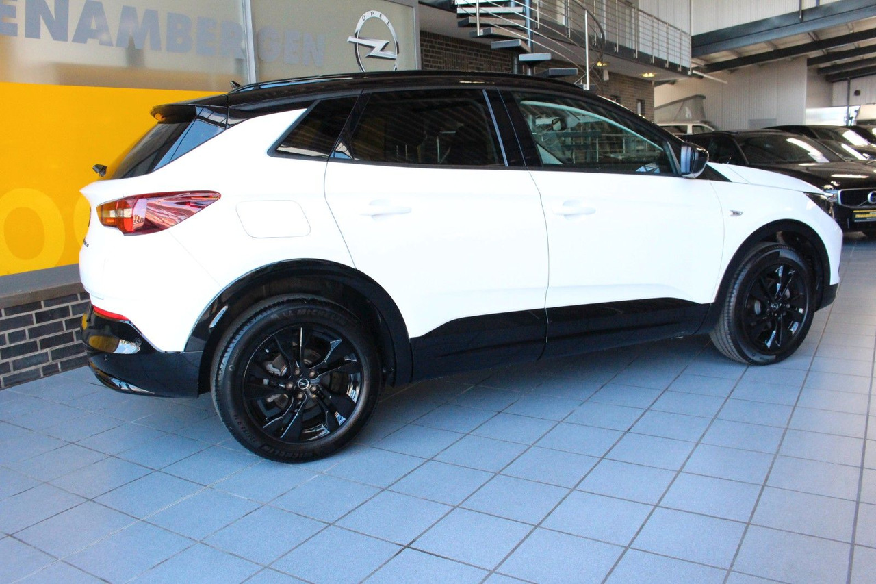 Opel Grandland (X) GS Line AT-8 Kamera AGR Navi LED - Maastur: pilt 3 Opel Grandland (X) GS Line AT-8 Kamera AGR Navi LED - Maastur: pilt 3