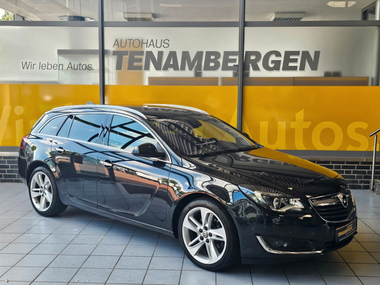 Opel Insignia A Business Innovation AHK ACC Leder Nav - Auto: pilt 1 Opel Insignia A Business Innovation AHK ACC Leder Nav - Auto: pilt 1