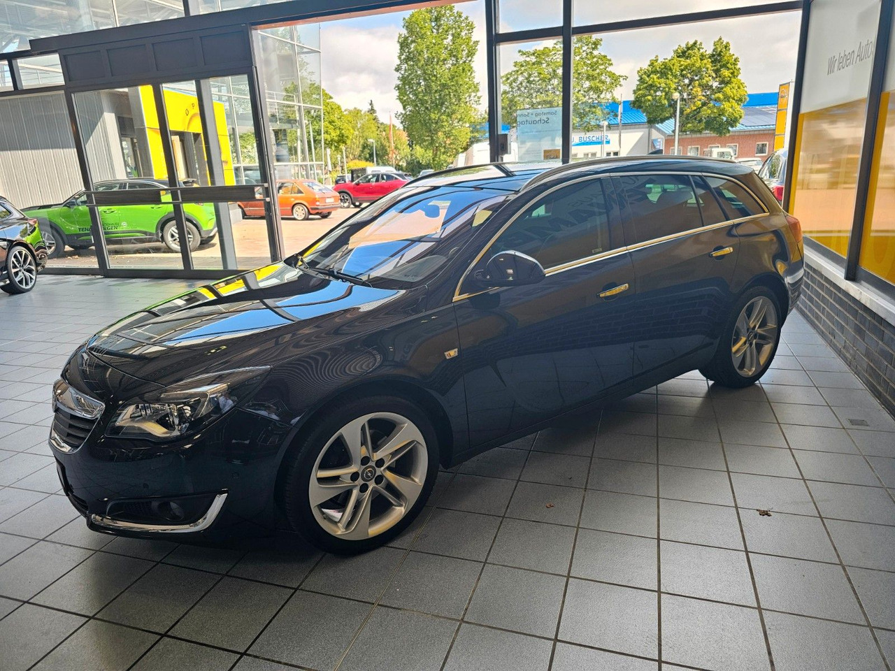 Opel Insignia A Business Innovation AHK ACC Leder Nav - Auto: pilt 3 Opel Insignia A Business Innovation AHK ACC Leder Nav - Auto: pilt 3