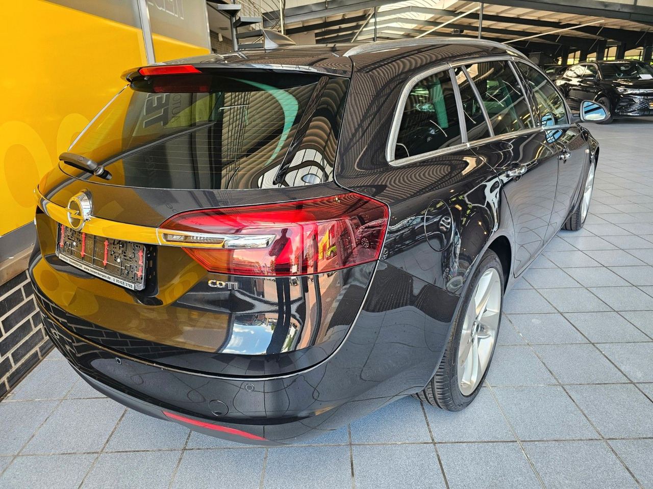Opel Insignia A Business Innovation AHK ACC Leder Nav - Auto: pilt 4 Opel Insignia A Business Innovation AHK ACC Leder Nav - Auto: pilt 4