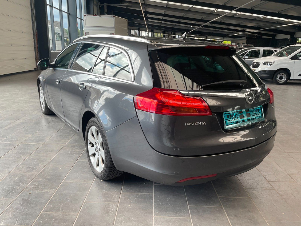 Opel Insignia A Sports Tourer 150 Jahre Opel AHK - Auto: pilt 4 Opel Insignia A Sports Tourer 150 Jahre Opel AHK - Auto: pilt 4