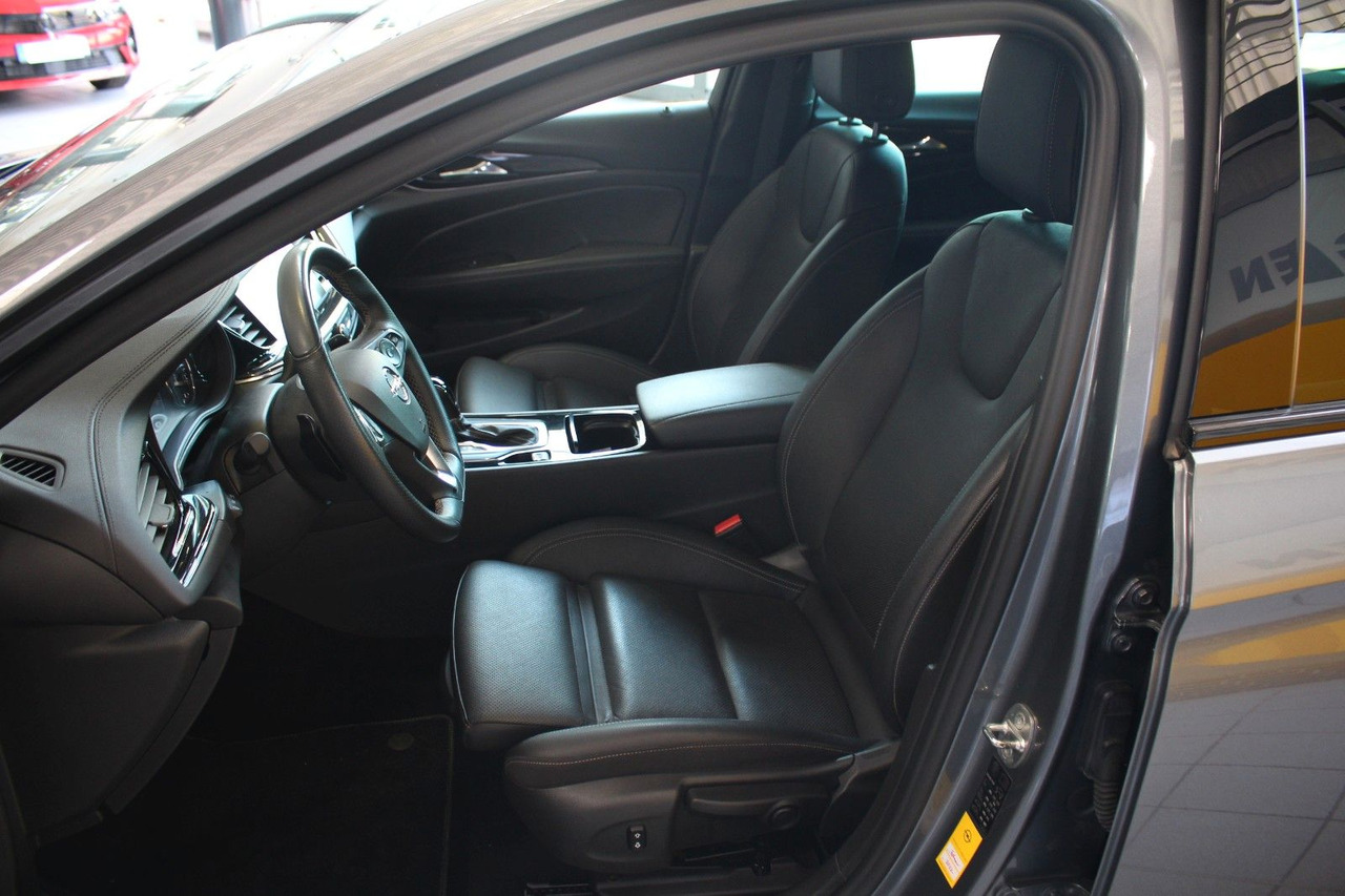 Auto Opel Insignia B Sports Tourer Ultimate 4x4 OPC AHK: pilt 11