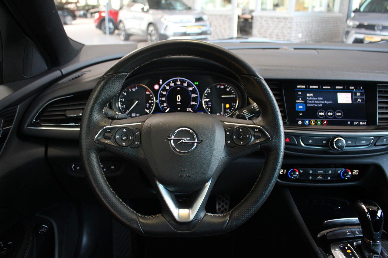Auto Opel Insignia B Sports Tourer Ultimate 4x4 OPC AHK: pilt 14