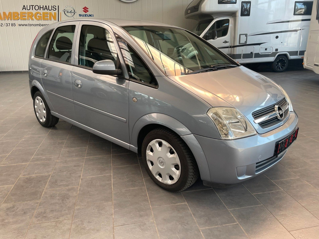 Opel Meriva Edition Klima , Allwetterreifen - Mikrobuss: pilt 1 Opel Meriva Edition Klima , Allwetterreifen - Mikrobuss: pilt 1