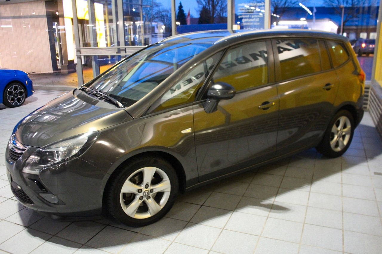 Opel Zafira C Tourer Style PDC Sitz u.Lenkradheizung - Mikrobuss: pilt 5 Opel Zafira C Tourer Style PDC Sitz u.Lenkradheizung - Mikrobuss: pilt 5