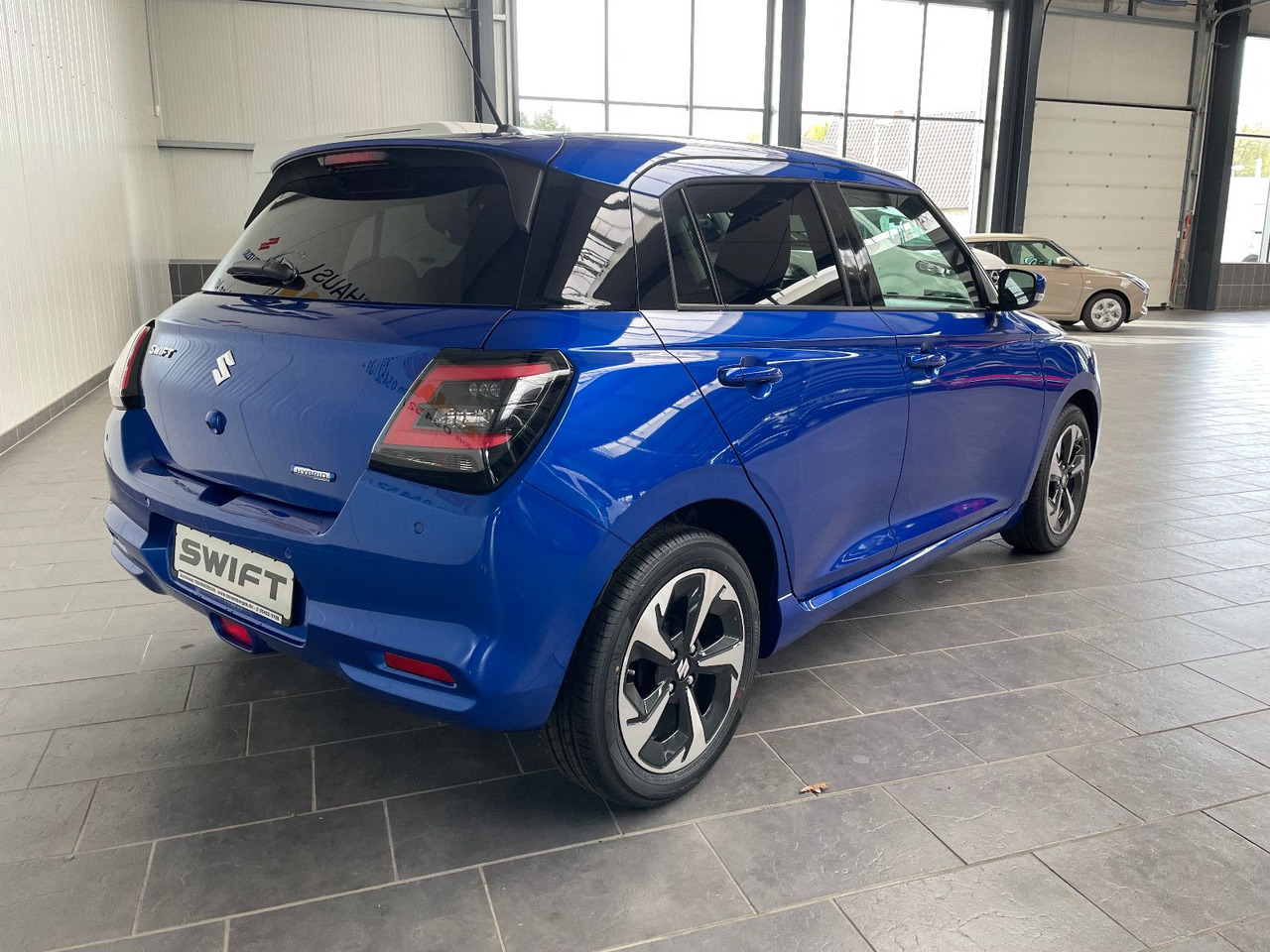 Suzuki Swift 1.2 DUALJET HYBRID Comfort+ - Auto: pilt 3 Suzuki Swift 1.2 DUALJET HYBRID Comfort+ - Auto: pilt 3