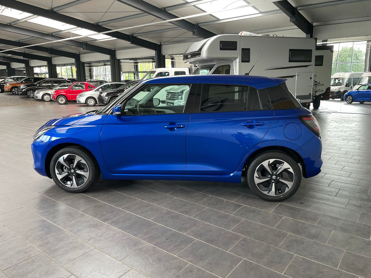 Suzuki Swift 1.2 DUALJET HYBRID Comfort+ - Auto: pilt 5 Suzuki Swift 1.2 DUALJET HYBRID Comfort+ - Auto: pilt 5