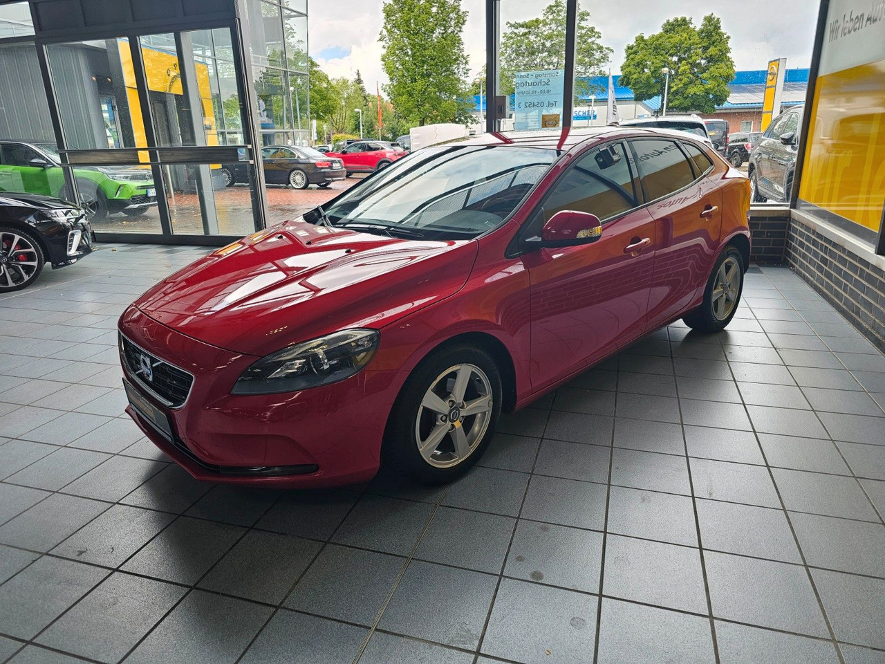 Volvo V40 You! Xenon Sitzheizung Freisprecheinrichtung - Sedaan: pilt 4 Volvo V40 You! Xenon Sitzheizung Freisprecheinrichtung - Sedaan: pilt 4
