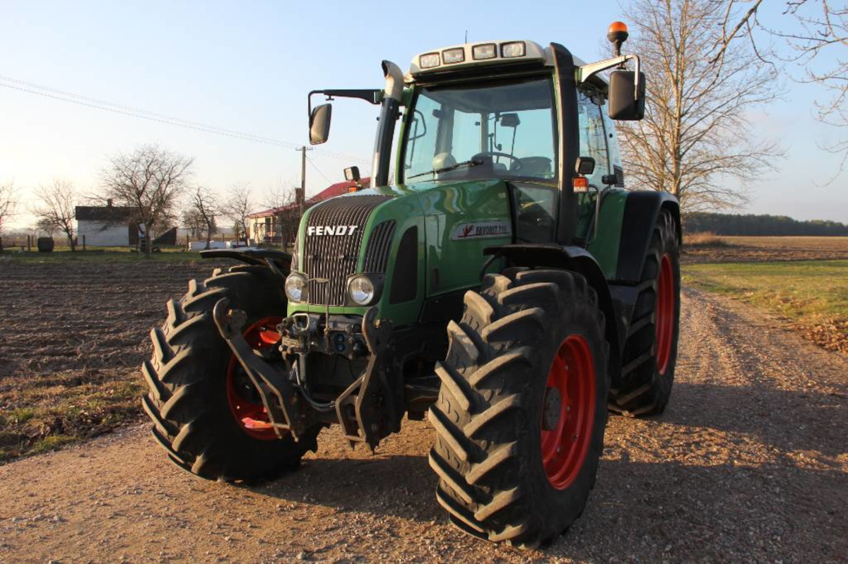 FENDT 716 - Traktor: pilt 1 FENDT 716 - Traktor: pilt 1
