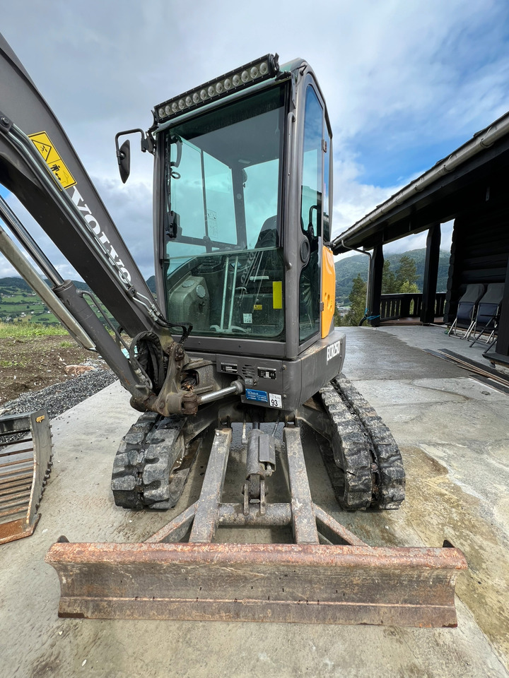 Volvo ECR25D - Ekskavaator: pilt 2 Volvo ECR25D - Ekskavaator: pilt 2