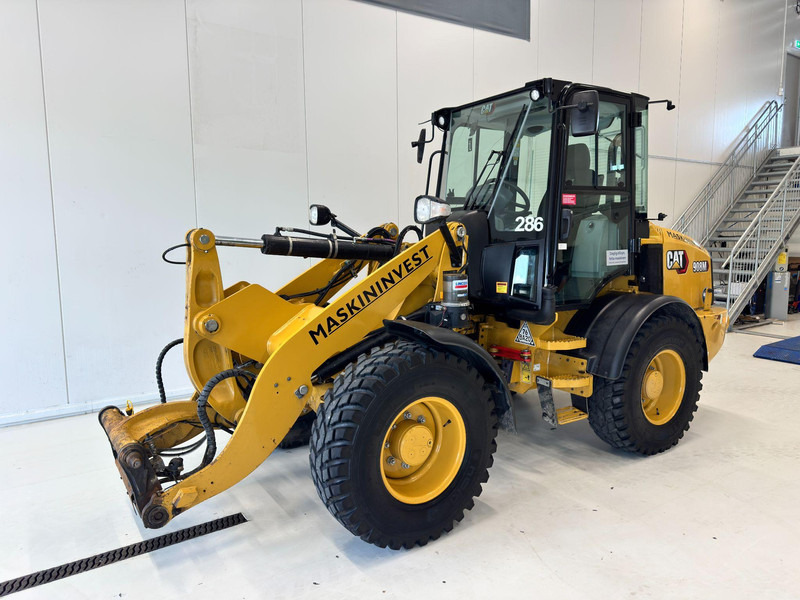 Caterpillar 908 Cat 908 M - Rataslaadur: pilt 2 Caterpillar 908 Cat 908 M - Rataslaadur: pilt 2