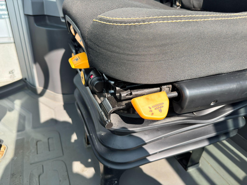 Rataslaadur JCB 413 2.800h: pilt 19