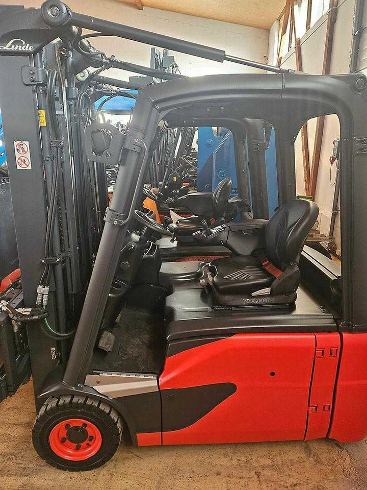 Linde E16L-02 - Elektritõstuk: pilt 4 Linde E16L-02 - Elektritõstuk: pilt 4