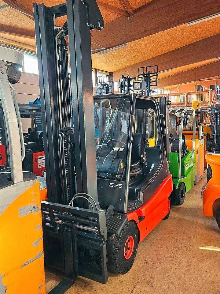 Elektritõstuk Linde E25: pilt 8