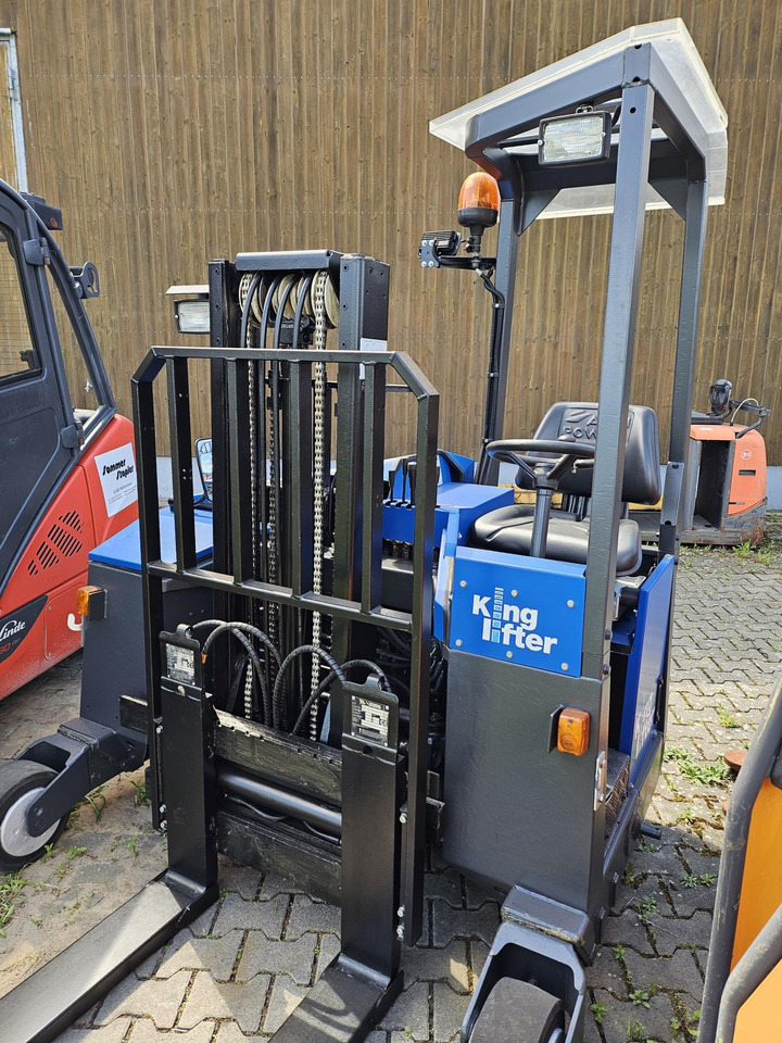 Terberg King Lifter RE4 - Veoautol põhinev kahveltõstuk: pilt 3 Terberg King Lifter RE4 - Veoautol põhinev kahveltõstuk: pilt 3