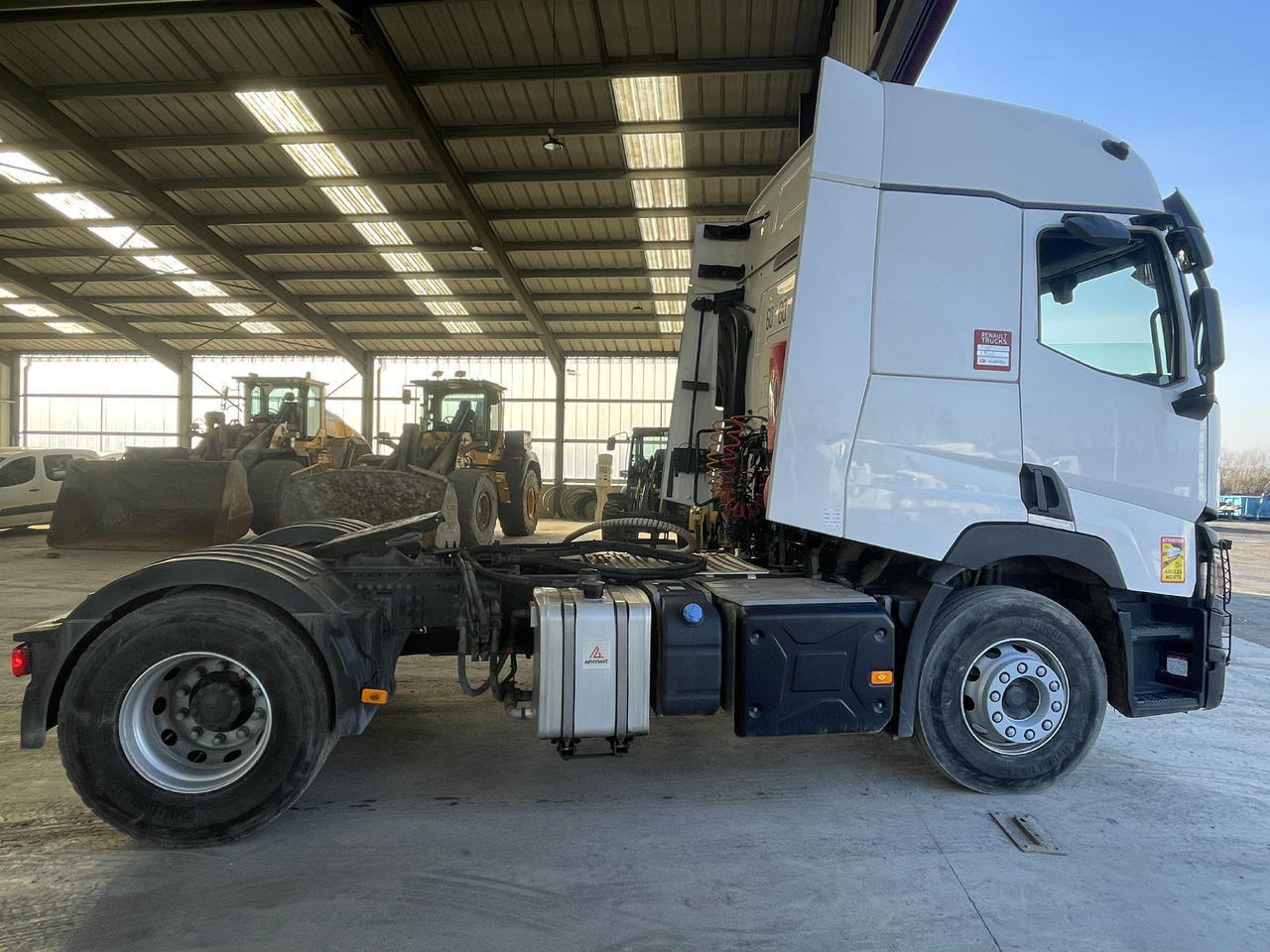RENAULT T460 - Sadulveok: pilt 4 RENAULT T460 - Sadulveok: pilt 4