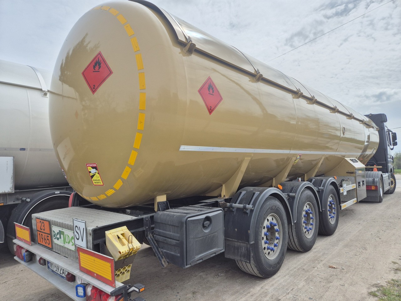 BC-LDS NCG-50 /LPG/ GPL/ PROPANE/ Mercedes axels - Tsistern poolhaagis: pilt 2 BC-LDS NCG-50 /LPG/ GPL/ PROPANE/ Mercedes axels - Tsistern poolhaagis: pilt 2