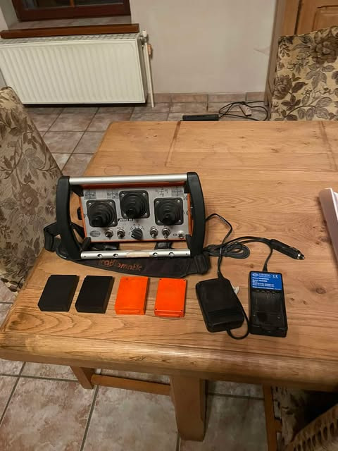 Uus Kallurauto, Kraanaga veoauto MERCEDES-BENZ actros: pilt 17 Uus Kallurauto, Kraanaga veoauto MERCEDES-BENZ actros: pilt 17