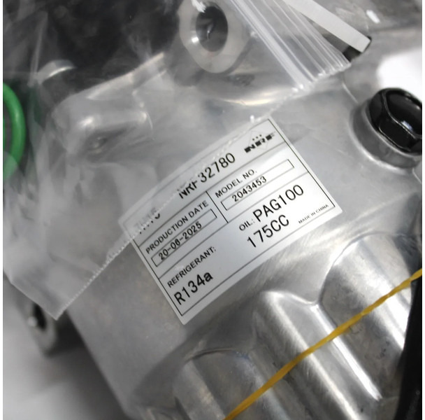 DAF XF106 Airco Compressor 2043453 | 2015750 | 1935617 Nieuw! - Kliimaseadme kompressor - Veoauto: pilt 3 DAF XF106 Airco Compressor 2043453 | 2015750 | 1935617 Nieuw! - Kliimaseadme kompressor - Veoauto: pilt 3