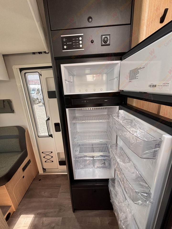 Poolintegreeritud matkaauto Sunlight T XX 68 *MJ25*Fiat 4,4t 180 PS*Rabatt 10.388 : pilt 12
