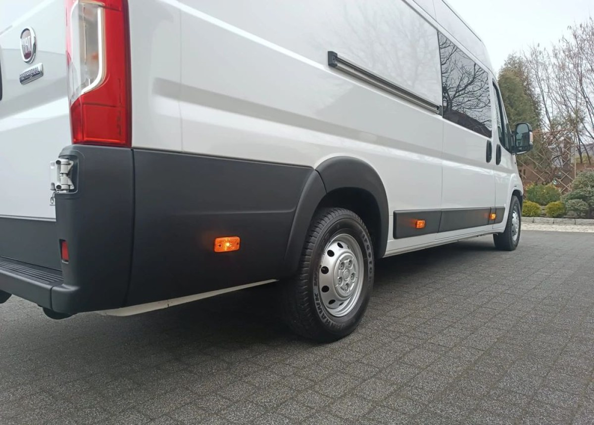 Fiat Ducato Max Brygadowy 7-osobowy 2.3 180ps. - Meeskonnaauto: pilt 5 Fiat Ducato Max Brygadowy 7-osobowy 2.3 180ps. - Meeskonnaauto: pilt 5