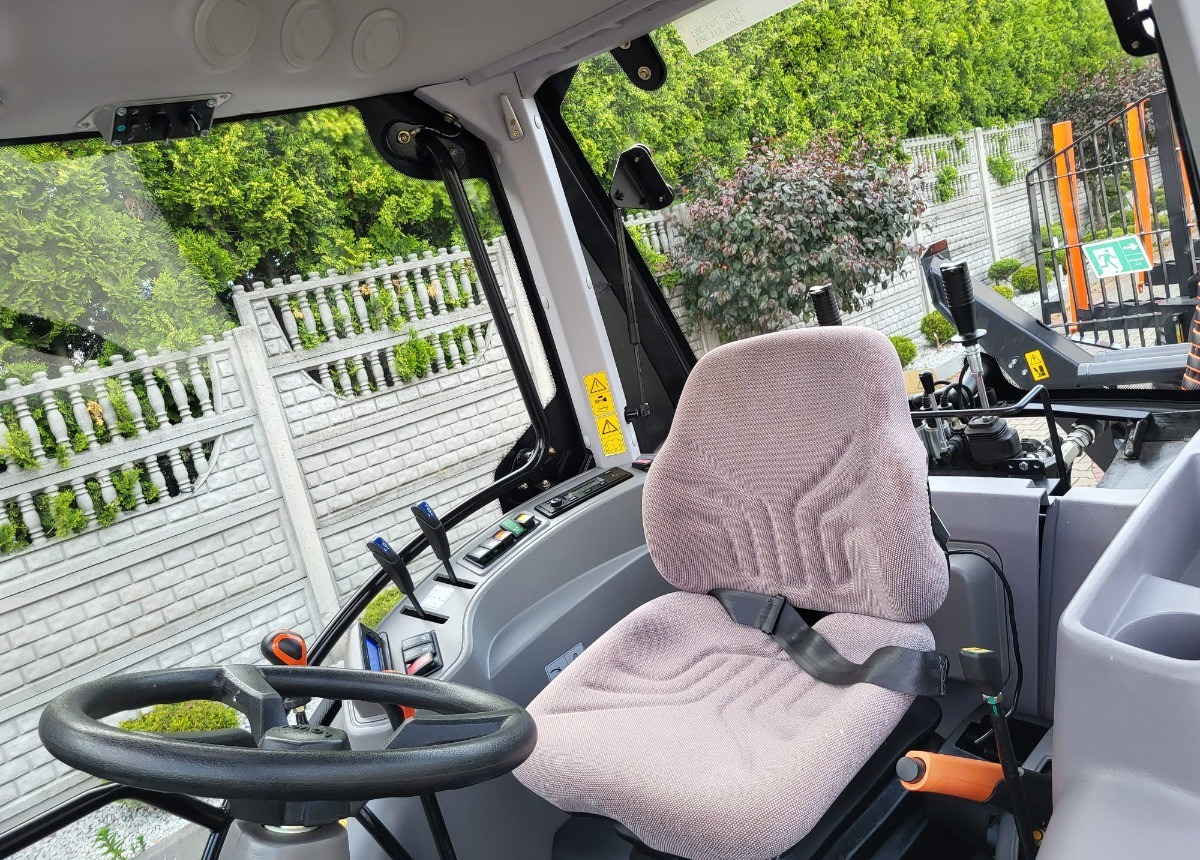 Uus Metsakoristaja LOVOL Zestaw Traktor LOVOL M755 Przyczepa do drewna BMF 8TPro Stan Nowy Fabryczny: pilt 8 Uus Metsakoristaja LOVOL Zestaw Traktor LOVOL M755 Przyczepa do drewna BMF 8TPro Stan Nowy Fabryczny: pilt 8