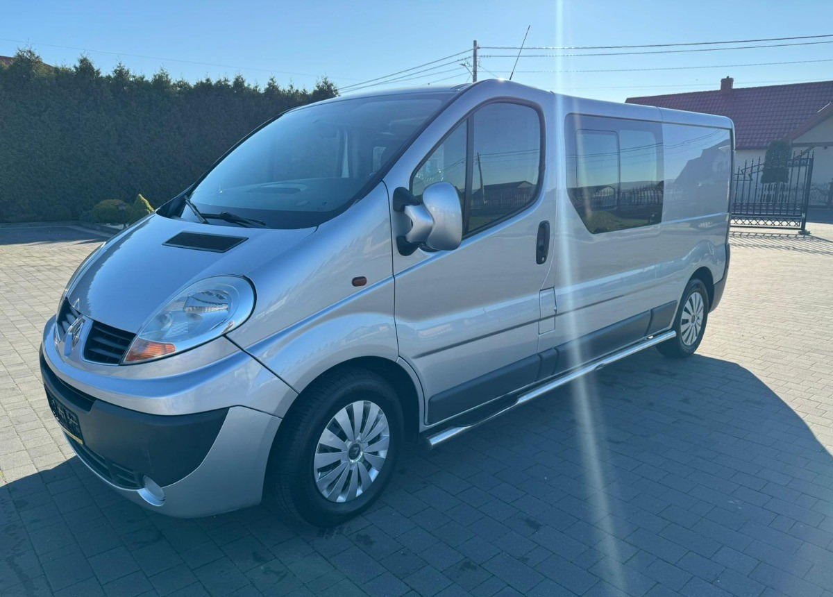 Renault Trafic 2.5 150ps 5- osobowy Doka Stan B. Dobry - Muu seadmestik: pilt 1 Renault Trafic 2.5 150ps 5- osobowy Doka Stan B. Dobry - Muu seadmestik: pilt 1