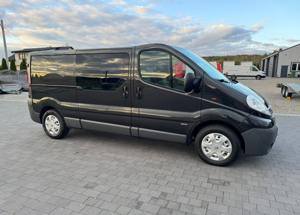 Opel Vivaro Doka Long 2.5 150 ps. L2 H1 - Meeskonnaauto: pilt 5 Opel Vivaro Doka Long 2.5 150 ps. L2 H1 - Meeskonnaauto: pilt 5