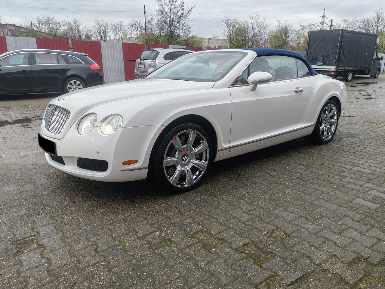 Bentley Continental GT Coupe Cabrio - Auto: pilt 1 Bentley Continental GT Coupe Cabrio - Auto: pilt 1