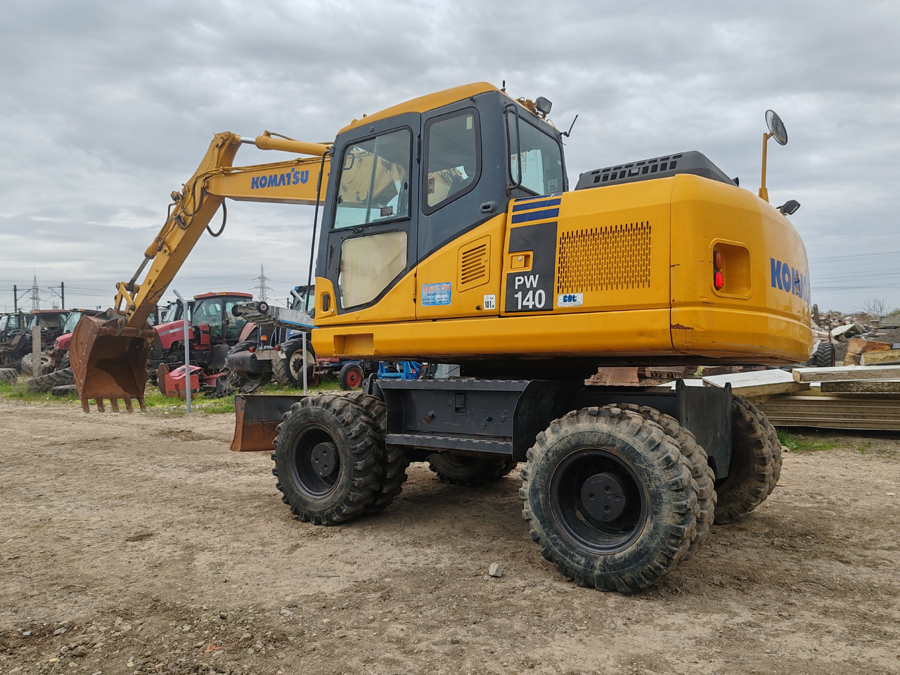 Komatsu PW140-7 - Ratastel ekskavaator: pilt 5 Komatsu PW140-7 - Ratastel ekskavaator: pilt 5