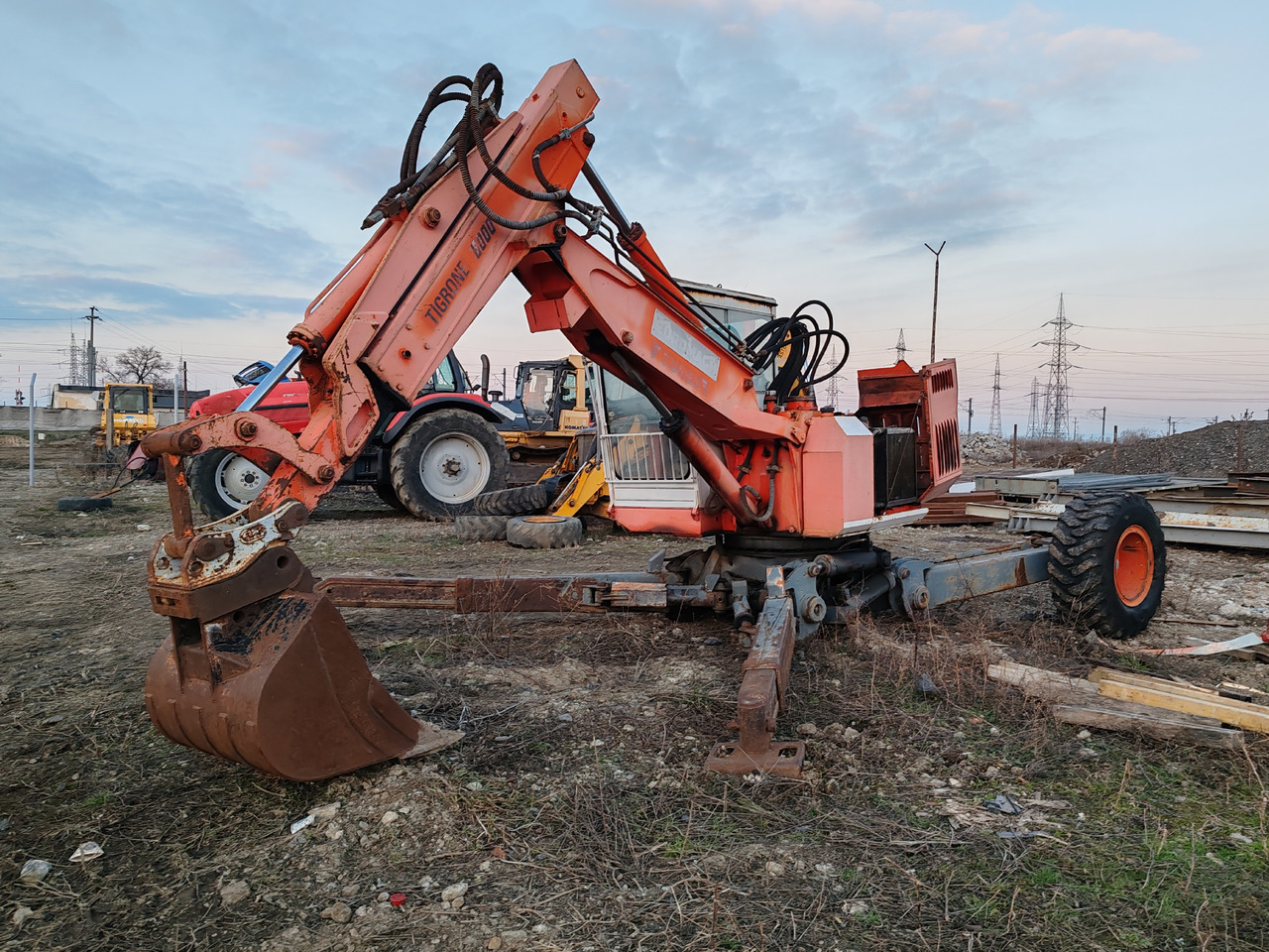 Paianjen Tigrone 6000 Turbo - Sammekskavaator: pilt 2 Paianjen Tigrone 6000 Turbo - Sammekskavaator: pilt 2