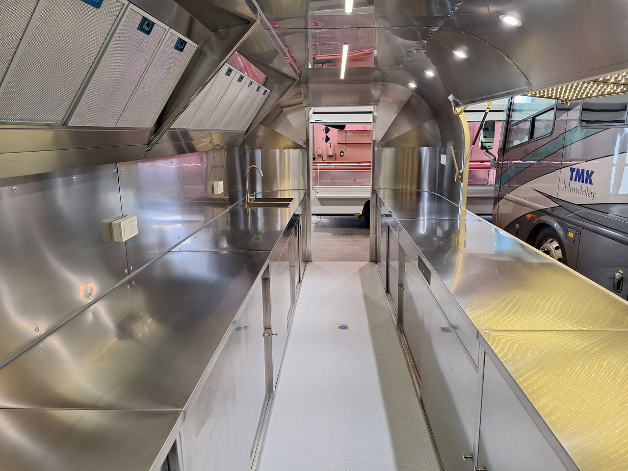 Deli Star Trailer American 6000 - EU Standards - Toitlustus haagis: pilt 5 Deli Star Trailer American 6000 - EU Standards - Toitlustus haagis: pilt 5