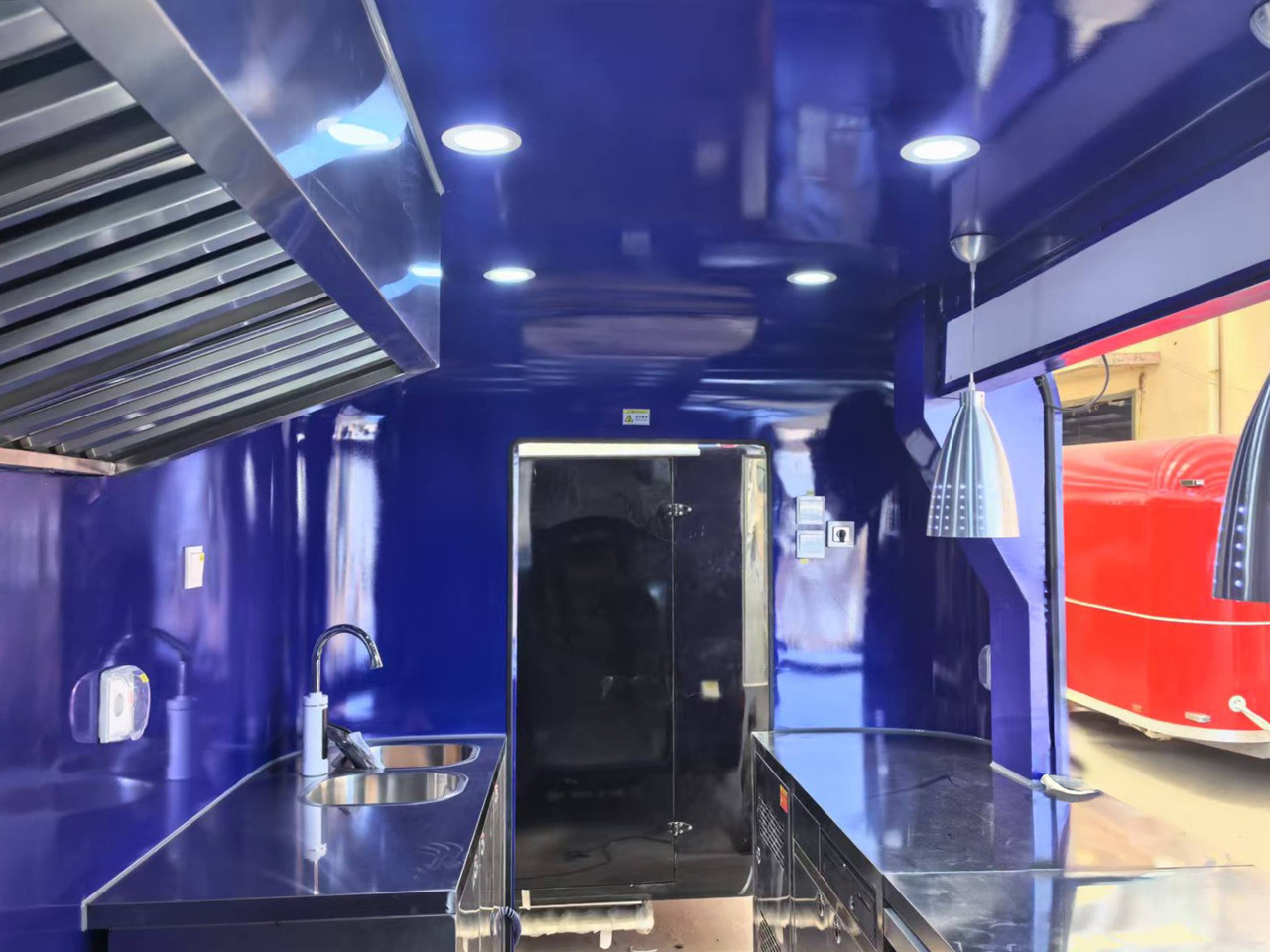 Deli Star Trailer Futura 4000 - EU standards - Toitlustus haagis: pilt 3 Deli Star Trailer Futura 4000 - EU standards - Toitlustus haagis: pilt 3