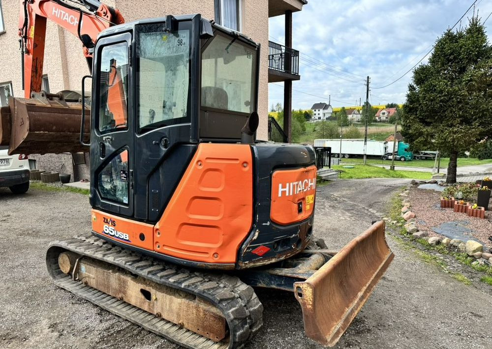 Hitachi ZX65USB-6 CLR - Lintekskavaator: pilt 3 Hitachi ZX65USB-6 CLR - Lintekskavaator: pilt 3